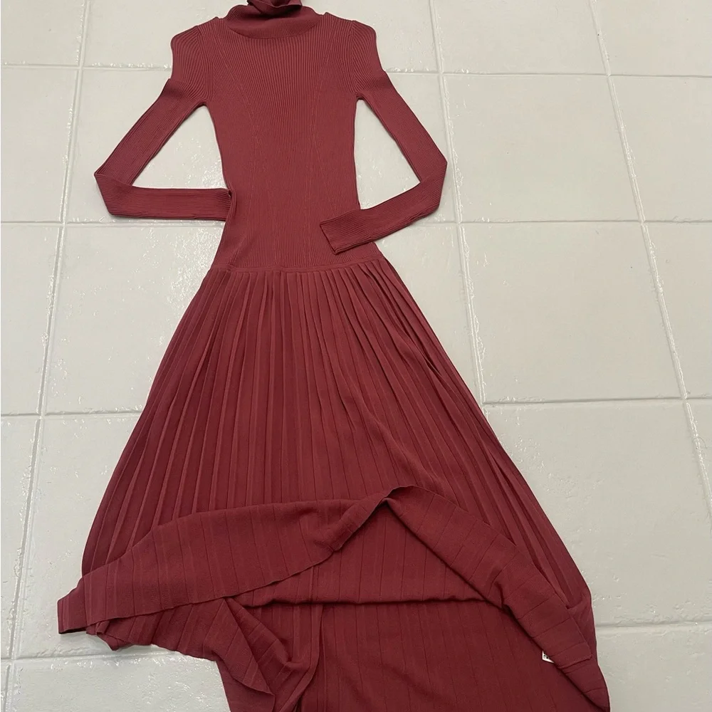Zara Burgundy Long-Sleeve Pleated Dress - Picture 3 of 7